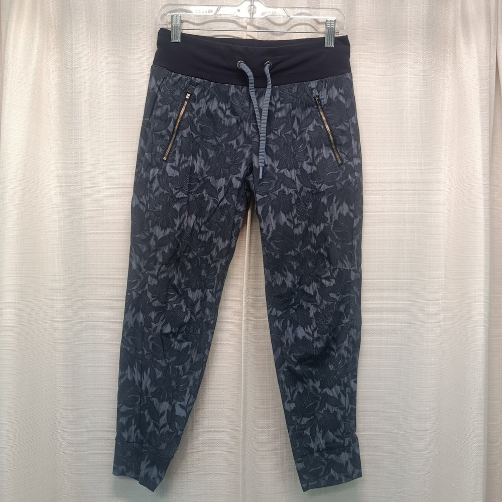 Athleta Trekkie North Jogger Pants 2P Petite Blue Floral Jacquard Hiking Travel
